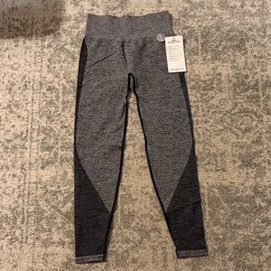 Victorias Secret Pink seamless workout tight. Size S